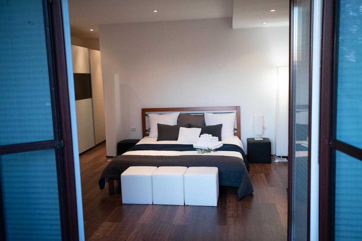 Castle House Rooms, Swimming Pool & Sauna & Tennis Court & Wine Cellar Sezana Ngoại thất bức ảnh