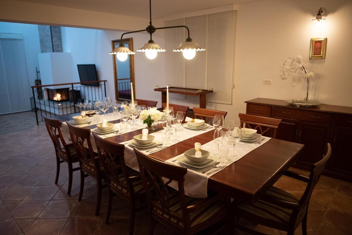 Castle House Rooms, Swimming Pool & Sauna & Tennis Court & Wine Cellar Sezana Ngoại thất bức ảnh